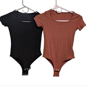 Girls Lot Of 2 Black and Brown Short Sleeve‎ Bodysuits